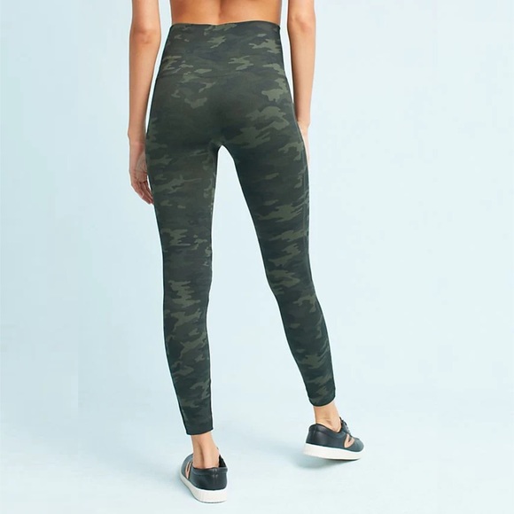 SPANX Green Camo Look At Me Now Seamless Leggings Size L - Picture 3 of 12